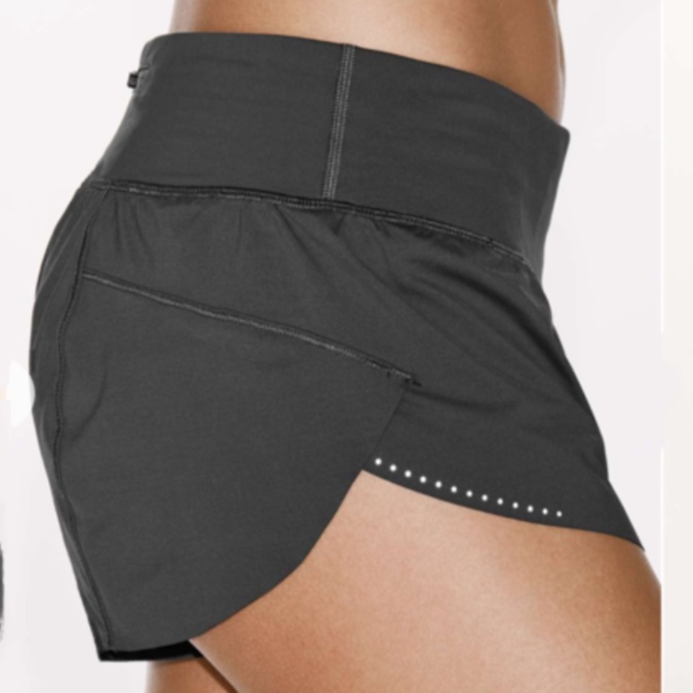 Lululemon Chase Me Shorts